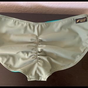 Savage Swim brand women’s swim reversible bathing suit bottom “Angie” Medium